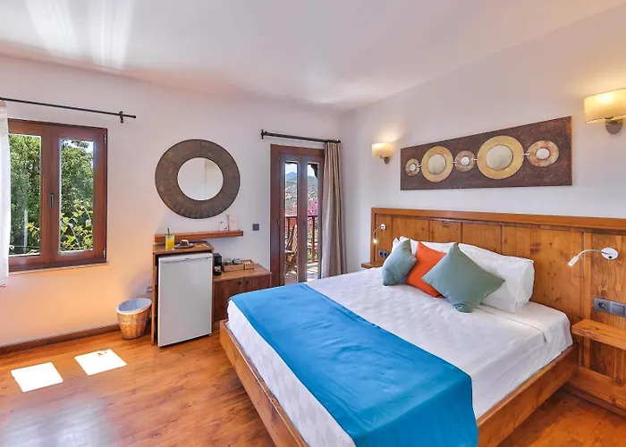 Old Town Hotel *