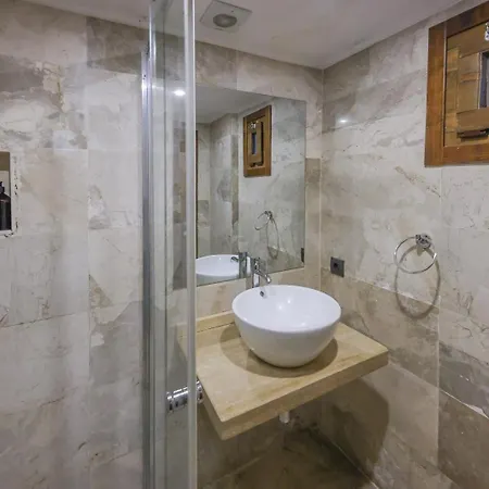 Hotel Old Town *