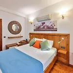Old Town Hotel
