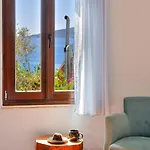 Old Town Hotel *