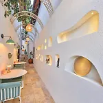Old Town Hotel